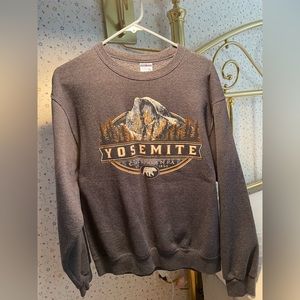 Blue Yosemite crew neck sweatshirt
